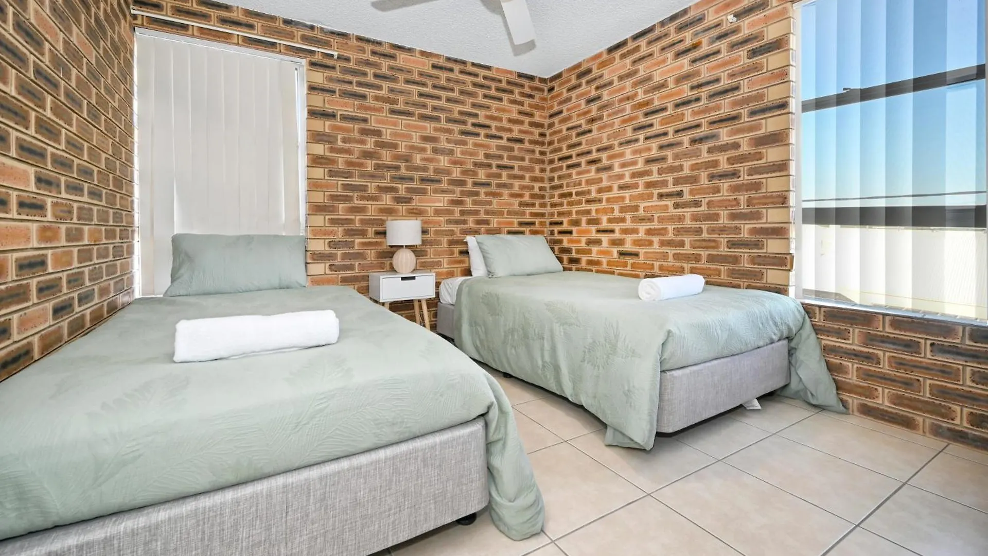 Location Is Everything - Shops, Beaches, Views Zg3 Caloundra Apartment